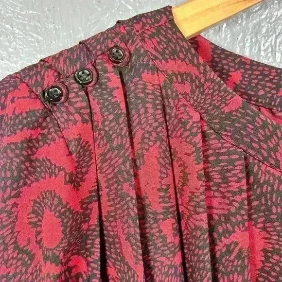 WALTER BAKER Vintage Look Fit Flare Long Sleeve Silky Pleated Dress Small 6 - Picture 6 of 14